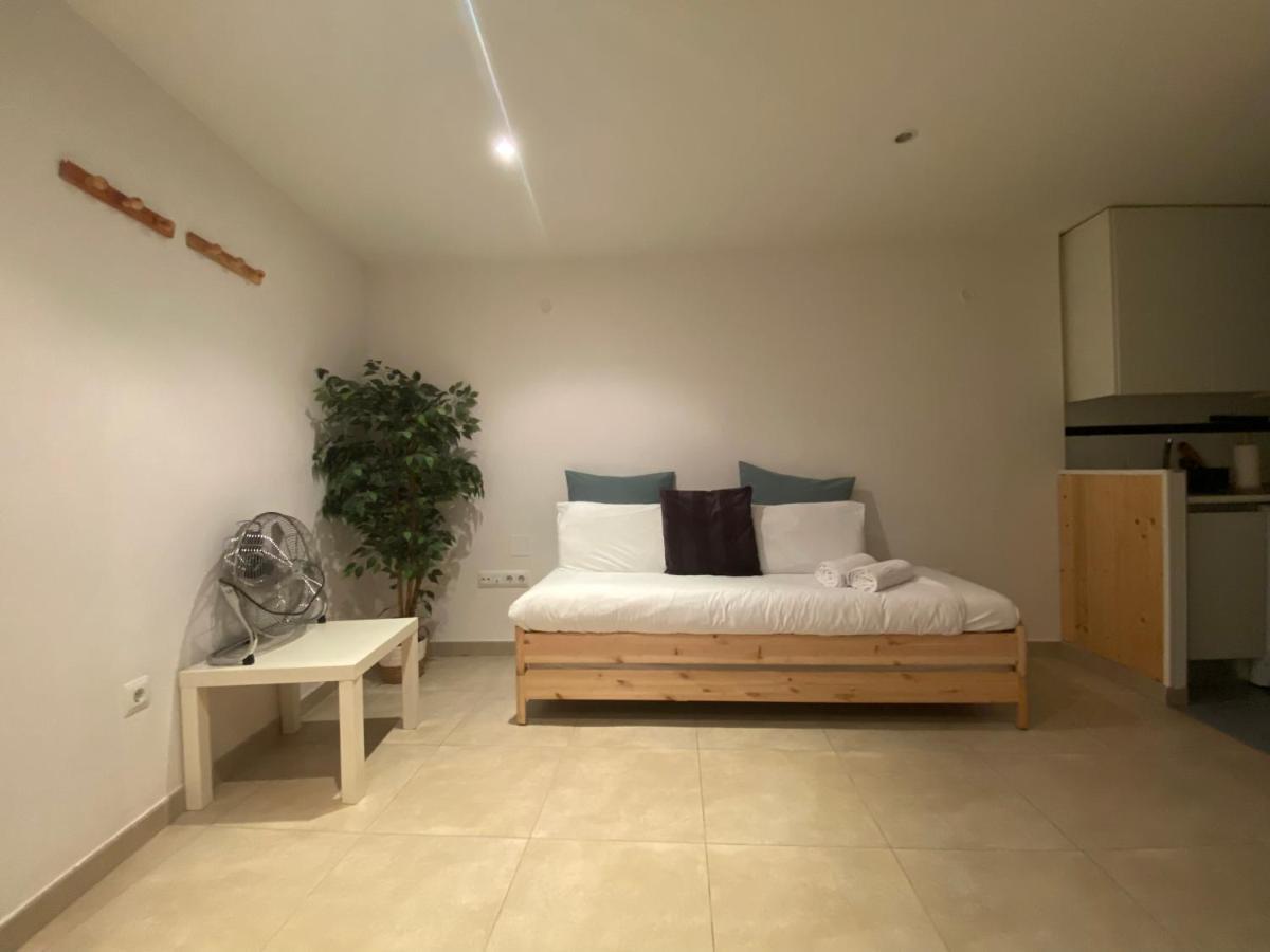 Centrico Apartamento En Embajadores Appartement Madrid Buitenkant foto